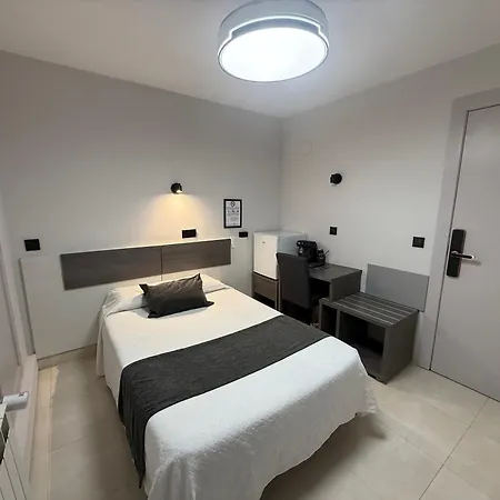 בית הארחה Plaza 3*